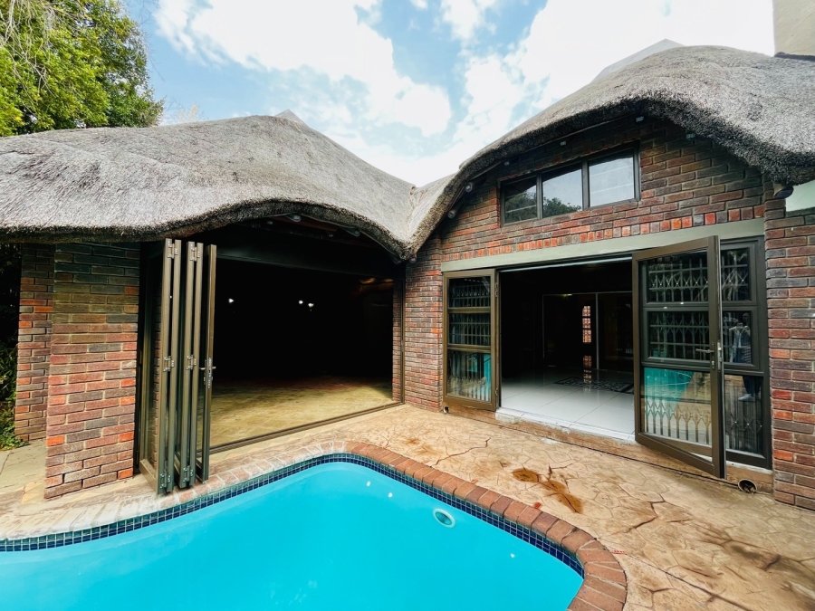 4 Bedroom Property for Sale in Heuwelsig Free State